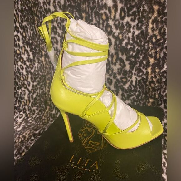 Lita by Ciara Solid Strappy Sandal In Acid Lime NWT - Picture 5 of 7